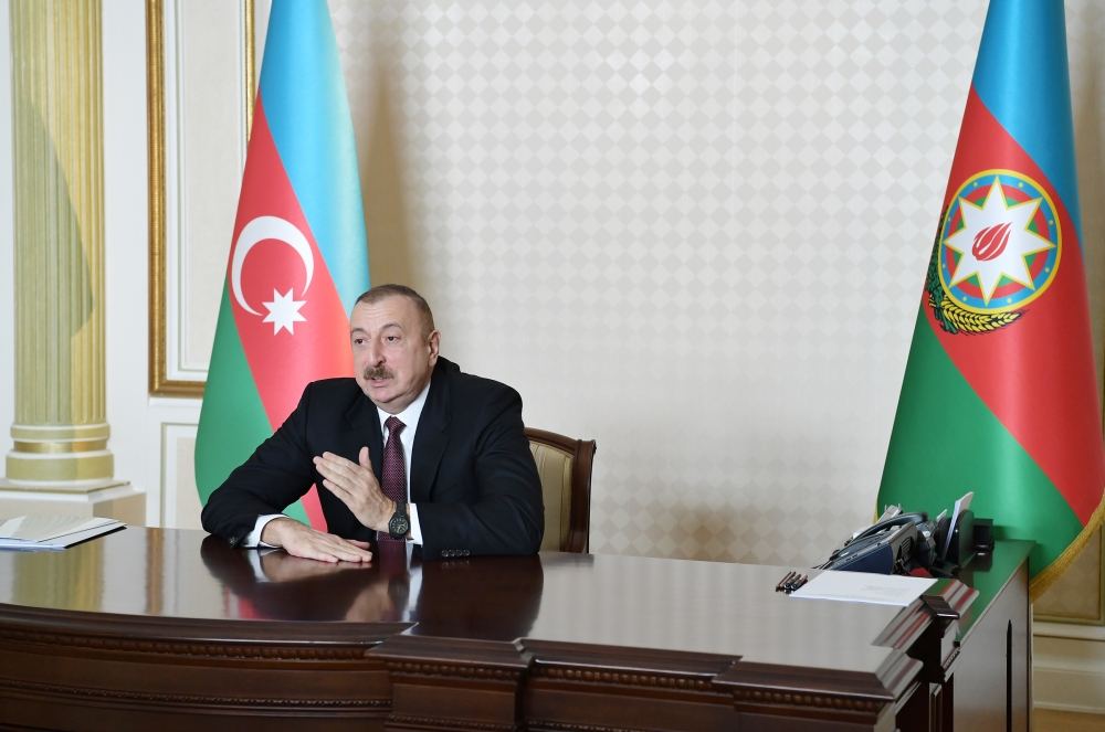 Под председательством Президента Ильхама Алиева состоялось совещание в формате видеоконференции, посвященное социально-экономическим итогам первого квартала года (ФОТО/ВИДЕО) (версия 3)