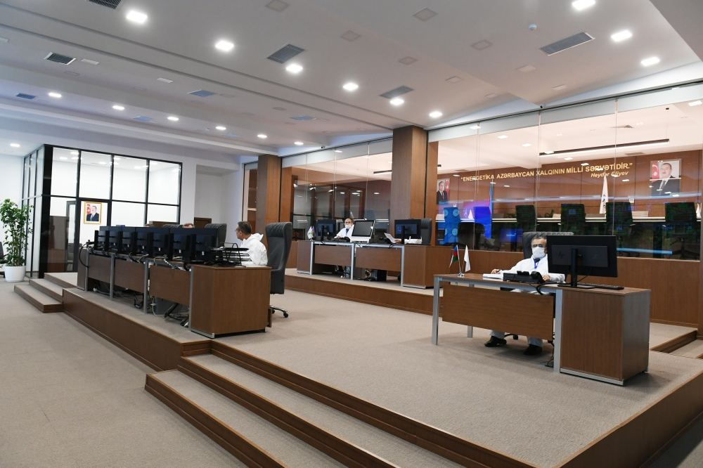 President Ilham Aliyev inaugurated newly-reconstructed main administrative, scientific, educational and laboratory complex of AzerEnergy OJSC (PHOTO)