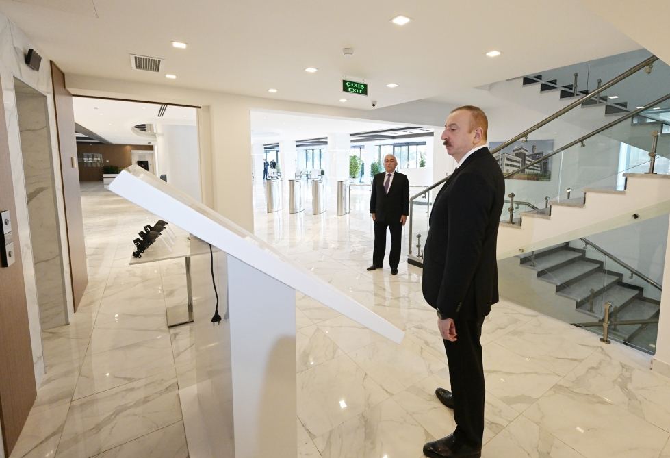 President Ilham Aliyev inaugurated newly-reconstructed main administrative, scientific, educational and laboratory complex of AzerEnergy OJSC (PHOTO)