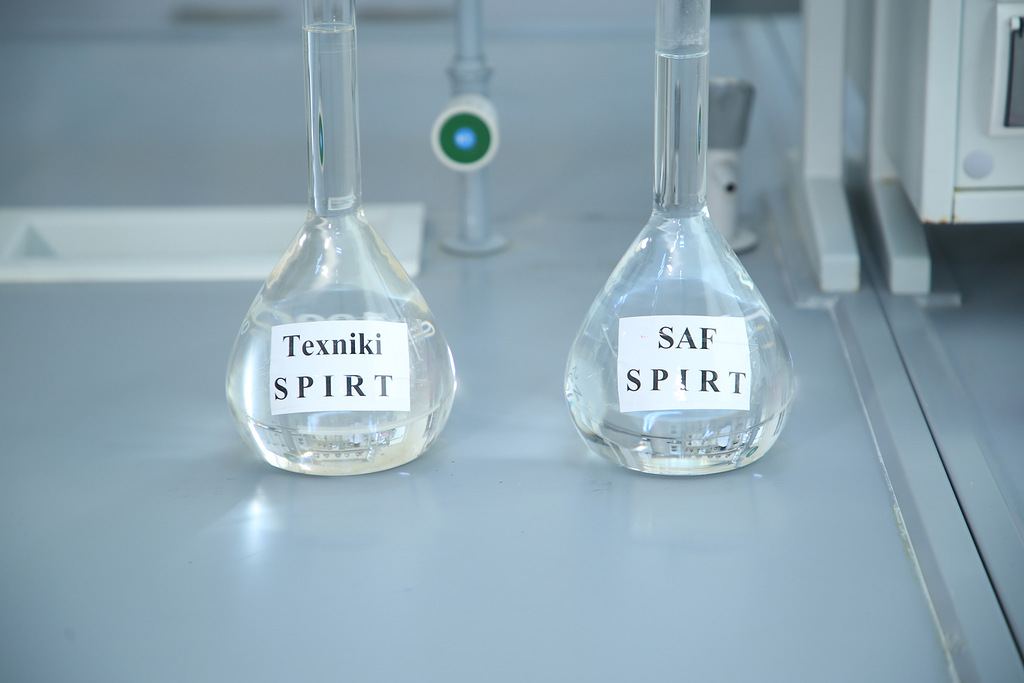 SOCAR возобновила производство изопропилового спирта в Азербайджане в период пандемии (ФОТО)