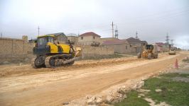 В Абшеронском районе ремонтируются 23 улицы и дороги (ФОТО)