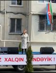 Вместо сцены кузов эвакуатора – азербайджанские звезды среди народа (ФОТО/ВИДЕО)