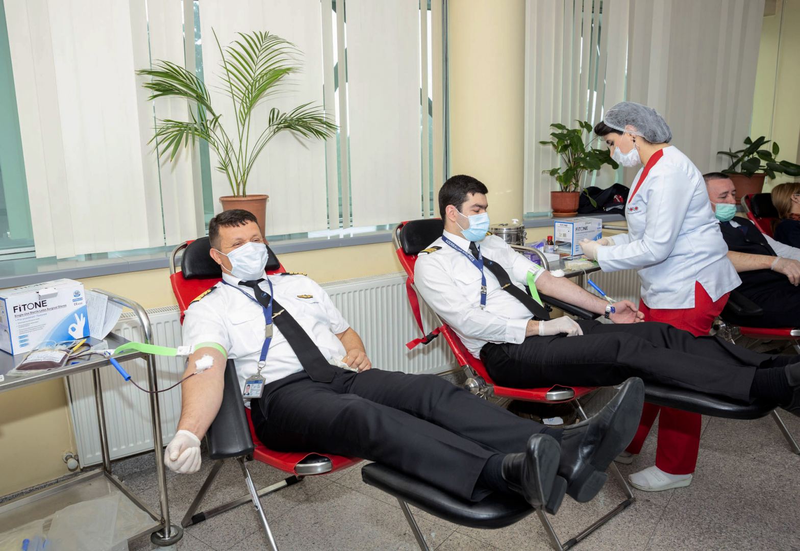 Авиаторы Азербайджана приняли участие в акции по сдаче донорской крови (ФОТО)