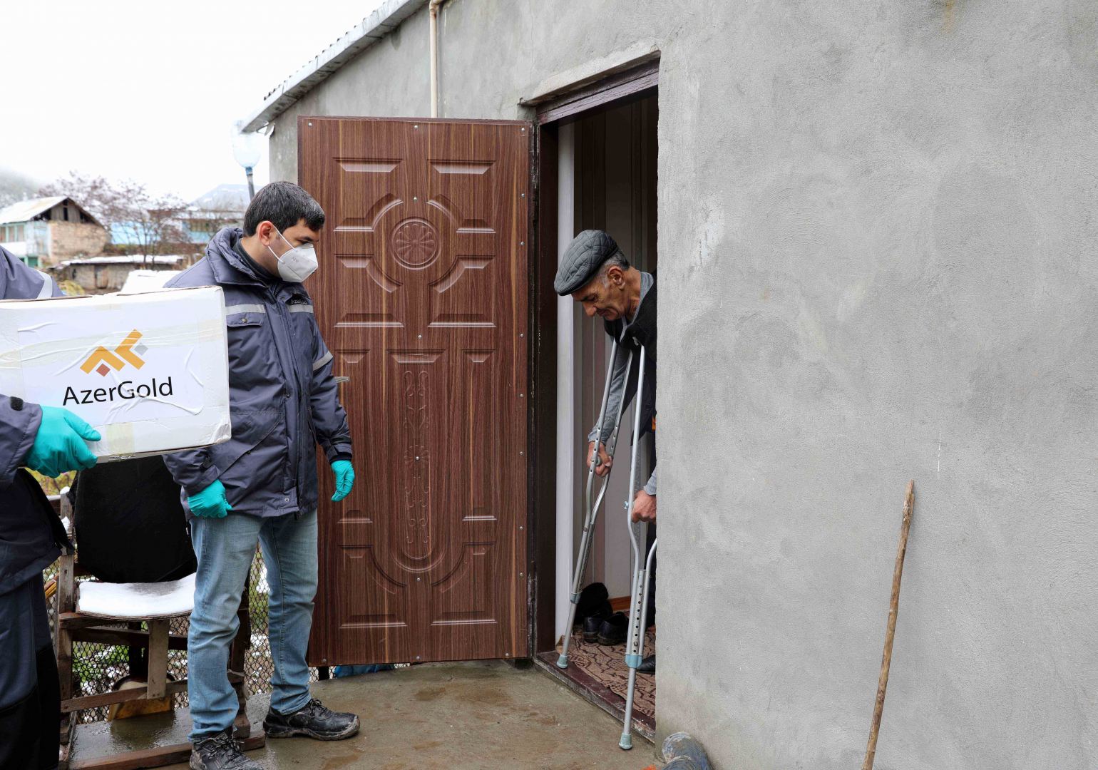 ЗАО “AzerGold” и его подрядчики провели акцию поддержки населения отдаленных деревень (ФОТО)