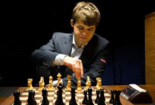 Dünya çempionu Karlsen Stavanger şahmat turnirində qalib oldu