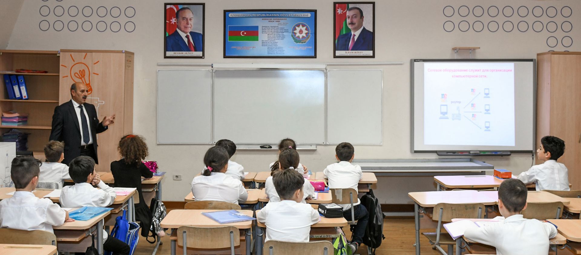 Проведение занятий в Азербайджане до конца учебного года не предусматривается - минобразования