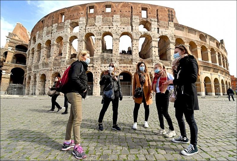 July with no foreign tourists costs Italy over 3 bln euros