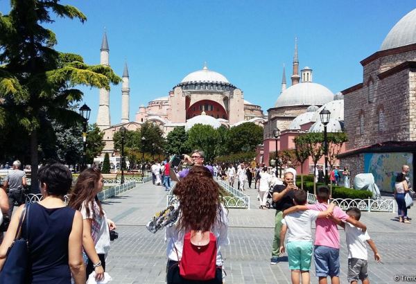 Turkey sees plunge in number of French tourists in 1H2020