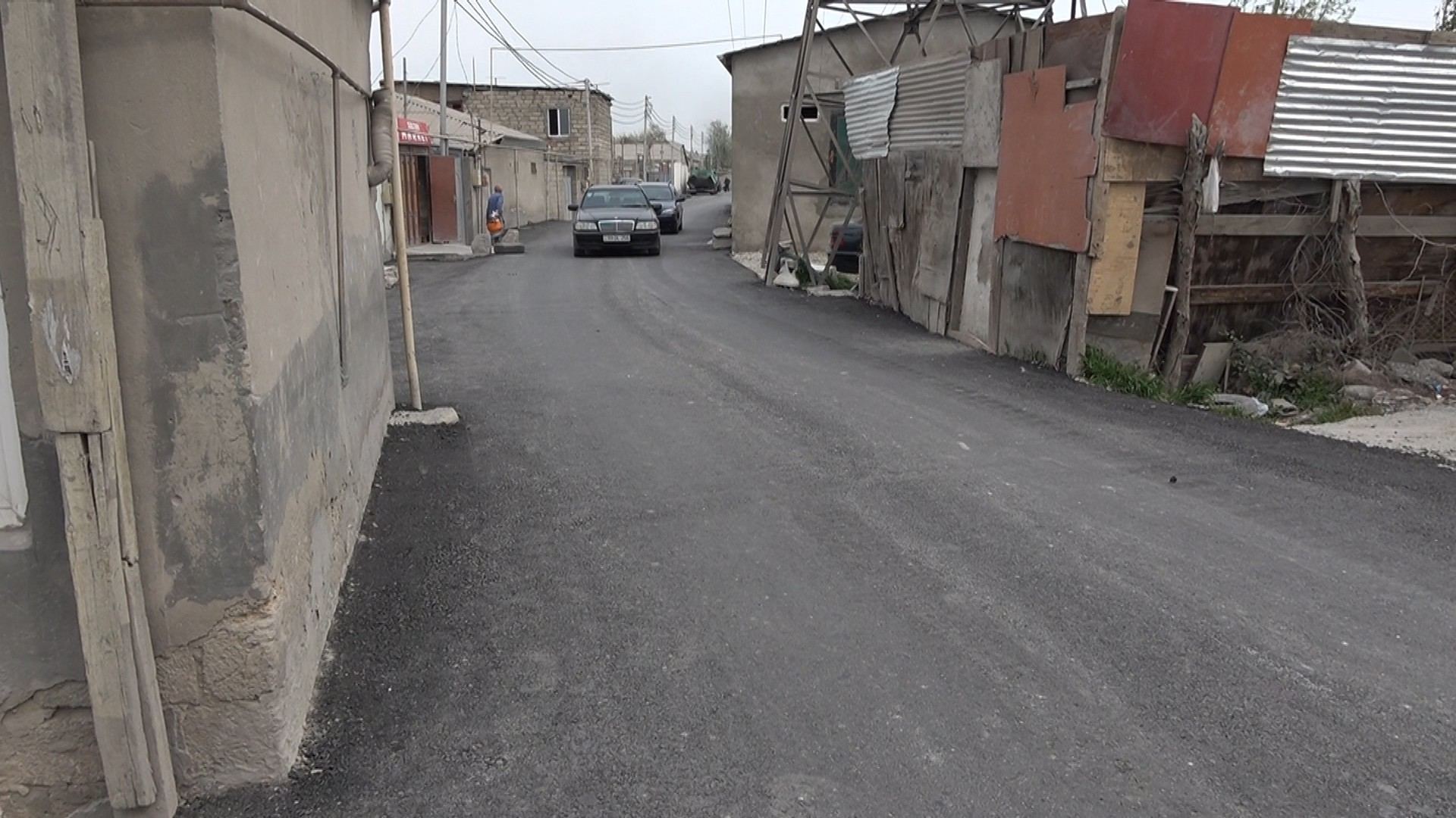 Nərimanov rayonunda 9,15 kilometrlik küçə və yollar təmir olunur (FOTO)