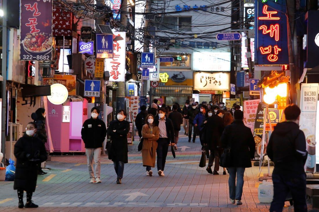 В Южной Корее около 30% компаний могут сократить штат из-за пандемии