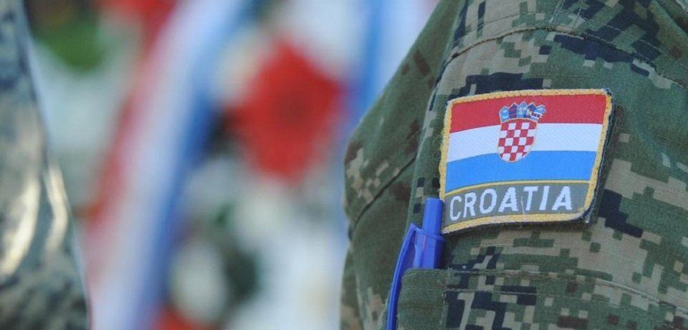 Министр обороны Хорватии объявил о своей отставке после крушения самолета ВВС страны