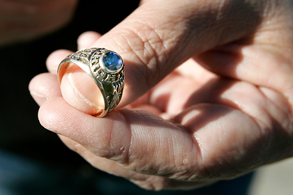 Потерянное 38 лет назад в Германии кольцо нашлось на американском пляже