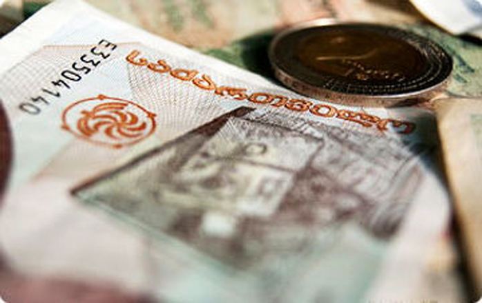 Georgian lari real exchange rate sharply depreciates