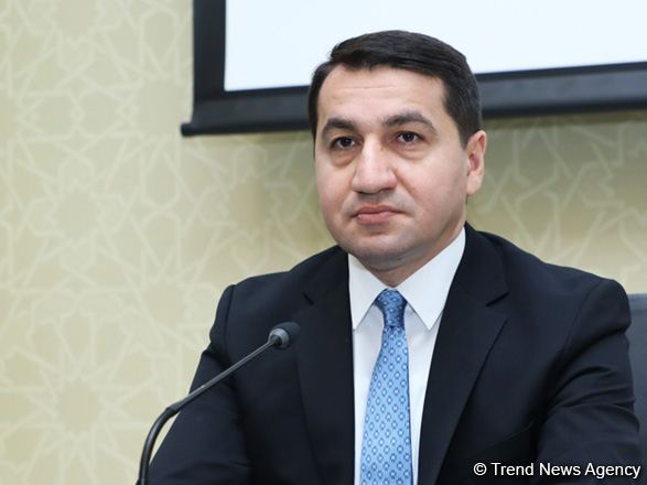 Хикмет Гаджиев: После освобождения Карабаха армянская община будет жить в Азербайджане в условиях мира и процветания (ВИДЕО)