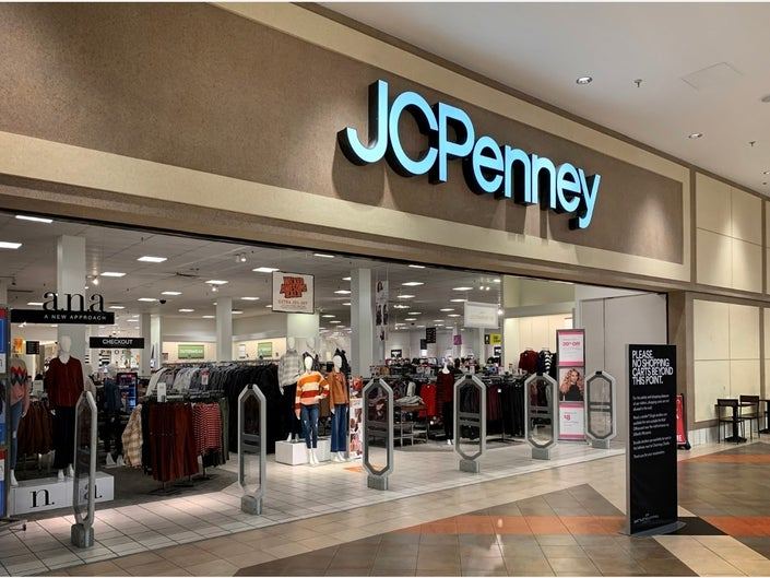 В США обанкротилась сеть магазинов одежды J. C. Penney