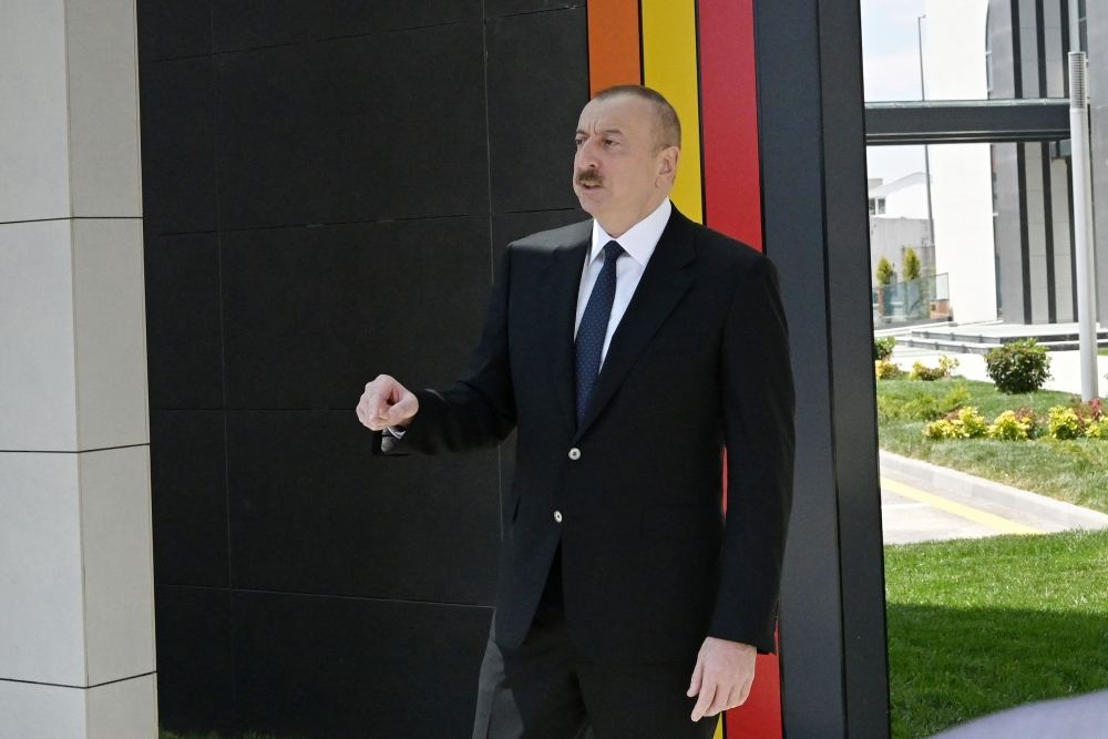 Президент Ильхам Алиев: Азербайджан является страной, пользующейся огромным уважением и обладающей высоким имиджем в мировом масштабе - Интервью Азербайджанскому телевидению (ВИДЕО)