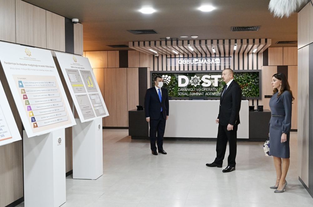 Президент Ильхам Алиев и Первая леди Мехрибан Алиева приняли участие в открытии Центра DOST номер 3 (ФОТО/ВИДЕО) (версия 2)