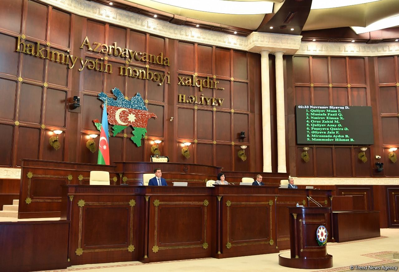 Парламент Азербайджана обсудит сегодня четыре вопроса
