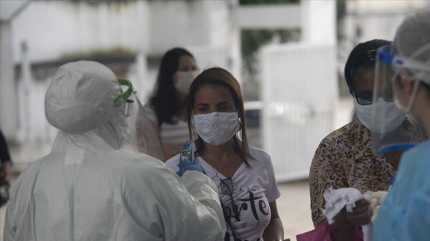 В Бразилии за сутки выявили почти 20 тыс. случаев заражения коронавирусом