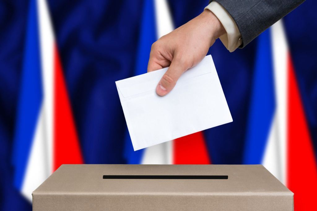 Fransada parlament seçkilərinin ikinci turunun ilkin nəticələri açıqlanıb
