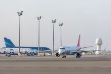 Чартерным рейсом AZAL в Баку вернулись 100 граждан Азербайджана (ФОТО)
