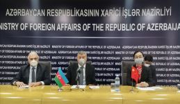 Китай направил Азербайджану второй и третий комплекты медицинских средств (ФОТО)