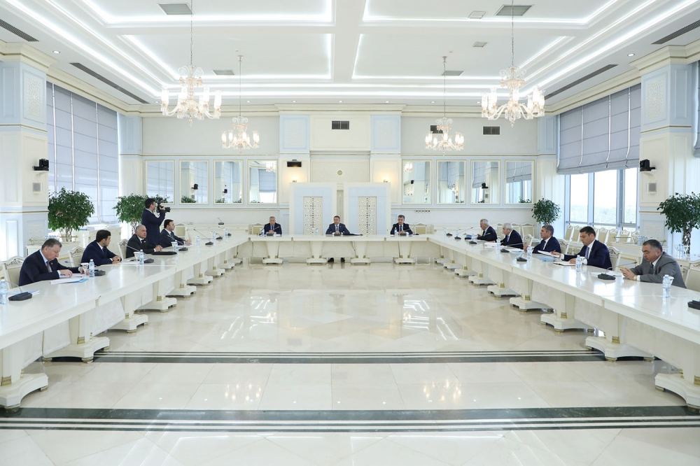 К рассмотрению на пленарном заседании парламента Азербайджана рекомендованы еще три законопроекта (версия 2)