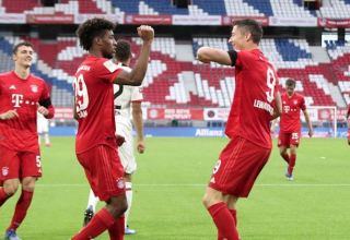 "Бавария" победила в шестом матче чемпионата Германии подряд, разгромив "Айнтрахт"