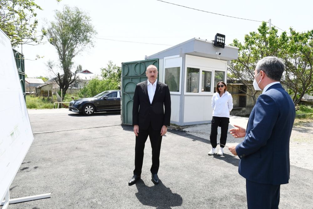 Президент Ильхам Алиев и Первая леди Мехрибан Алиева ознакомились с работами, проводимыми в рамках реконструкции святилища Пирсаат Баба в Шамахе (ФОТО/ВИДЕО)
