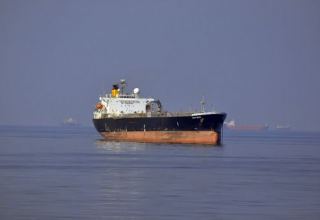 Oman sahillərində neft tankeri PUA hücumuna məruz qalıb