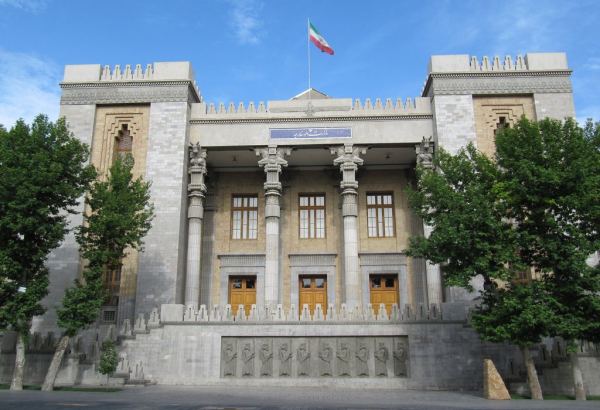 Iranian Foreign Ministry congratulates Azerbaijani people on Republic Day