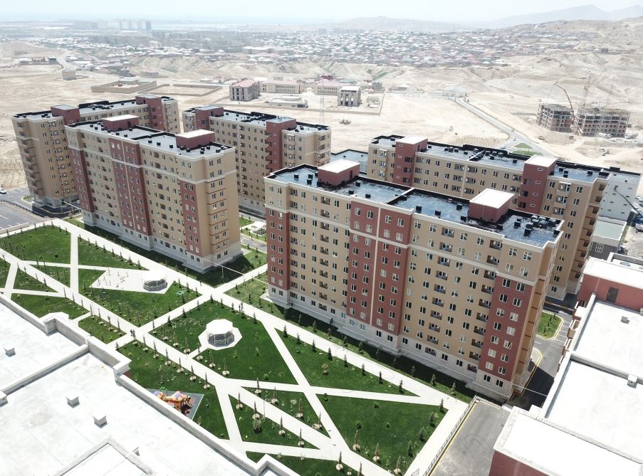 Azerbaijani president, first lady inaugurate Gobu Park-3 residential complex for IDPs (PHOTO)