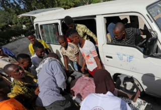 Somali minibus hits roadside bomb, six killed