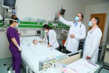 Mərkəzi Gömrük Hospitalında müxtəlif xəstəliklərdən əziyyət çəkən uşaqların müalicəsi uğurla həyata keçirilir (FOTO)