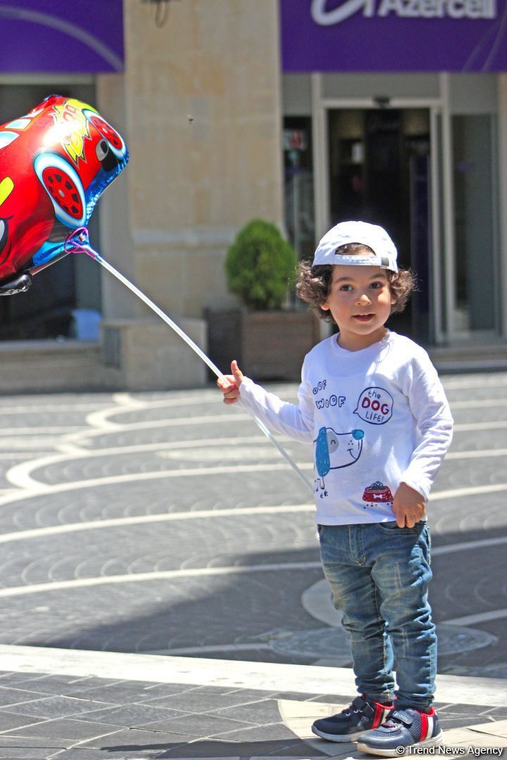 1 İyun - Uşaqların Beynəlxalq Müdafiəsi Günüdür (FOTO)