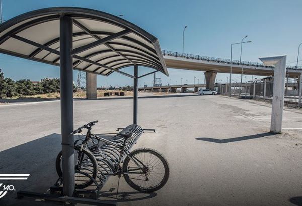 Dəmir yolu stansiyalarında pulsuz velosiped dayanacaqları quraşdırılır (FOTO)