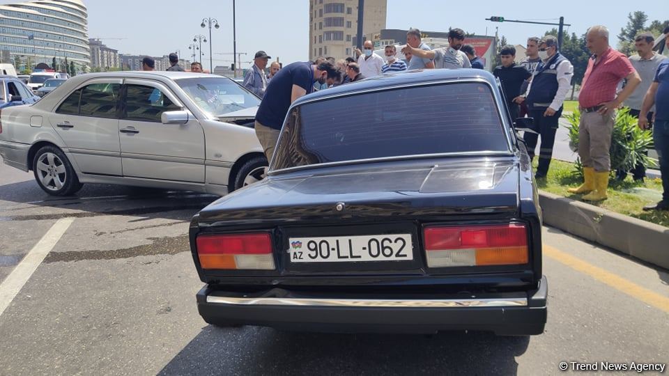 Bakıda maşın oğrusu qəza törətdi (FOTO) - Gallery Image