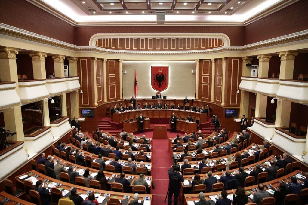 Albaniyada yeni hökumət formalaşıb