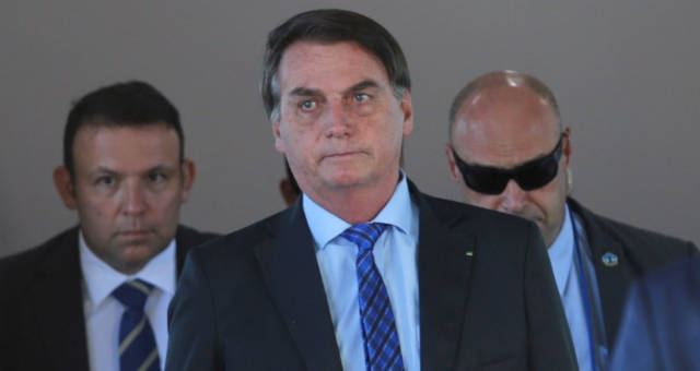 Brazil's Bolsonaro approval rating stays at highest level during pandemic