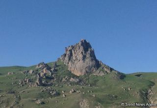 “Beşbarmaq dağı” ölkə əhəmiyyətli abidələr siyahısına daxil edildi