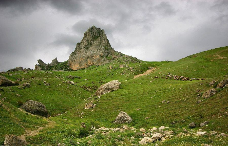 Тайны и предания горы Бешбармаг- Хыдыра Зинда в Азербайджане (ФОТО)