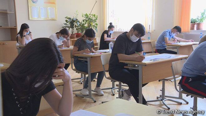 В Азербайджане около 17 тыс. абитуриентов сегодня сдадут приемный экзамен