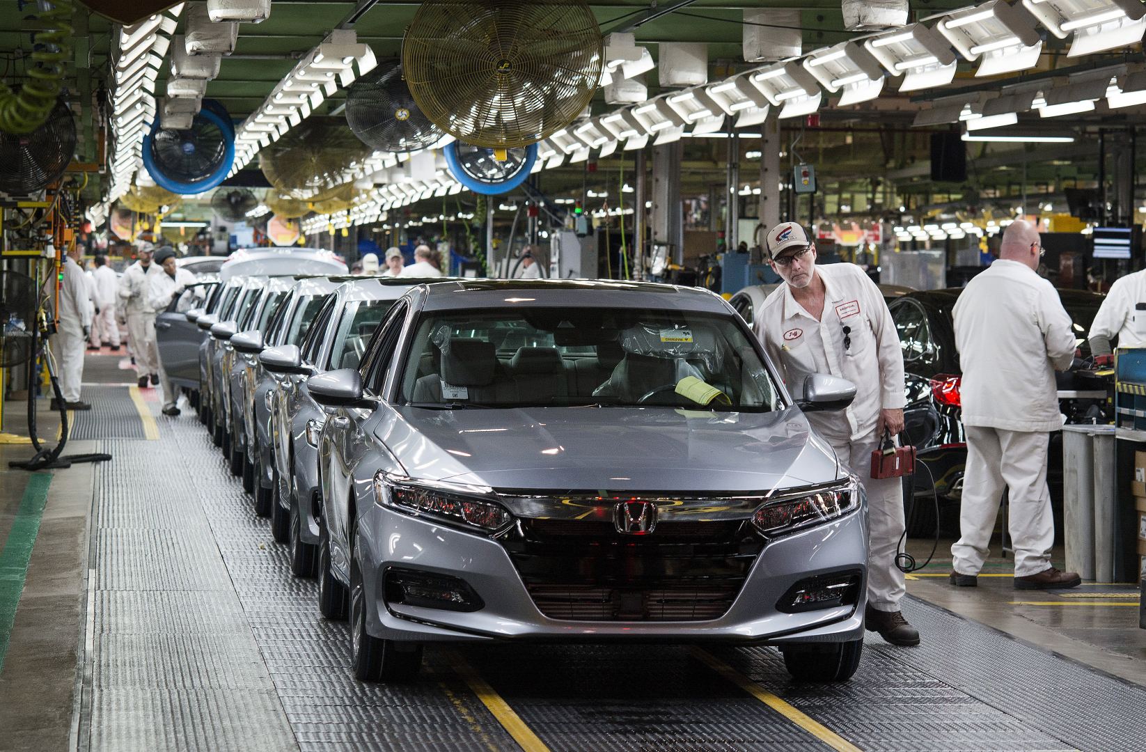 Honda to recall 200,000 hybrid vehicles made in China