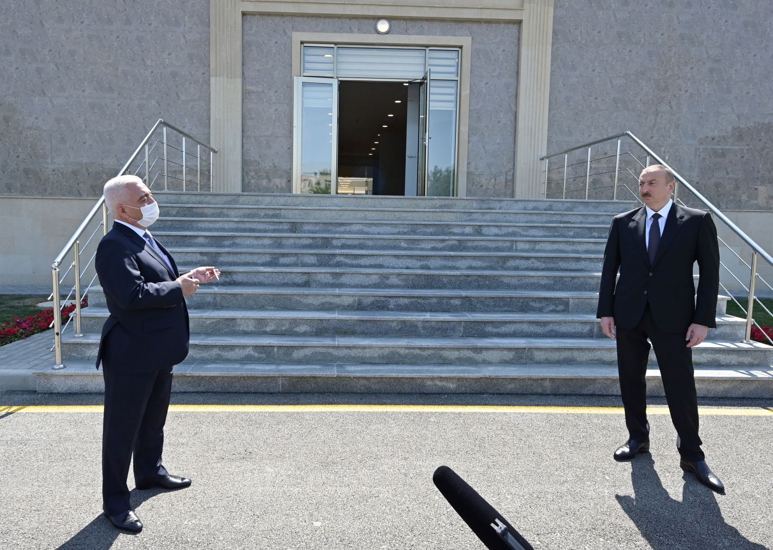 Prezident İlham Əliyev Bakının Xətai rayonunda “Azərenerji”nin “Əhmədli” yarımstansiyasının açılışında iştirak edib (FOTO) (YENİLƏNİB)