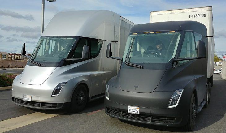 Elon Musk claims Tesla will roll out electric Semi truck this year