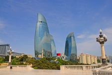 Нагорный парк Баку - взгляд на Каспий, бульвар и столицу  (ФОТО)