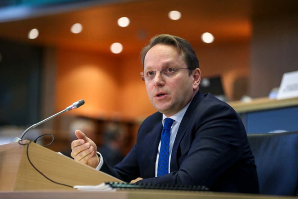 ЕС окажет финподдержку паромному сообщению с Грузией - еврокомиссар