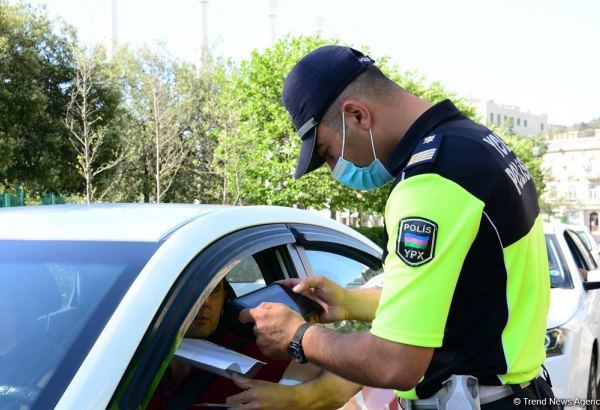 Дорожная полиция Баку за сутки оштрафовала более 1 тыс человек за нарушение ужесточенного режима карантина