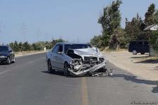 Sumqayıtda "Mercedes" "Hyundai"a çırpıldı, 3 nəfər xəstəxanaya yerləşdirildi (FOTO)