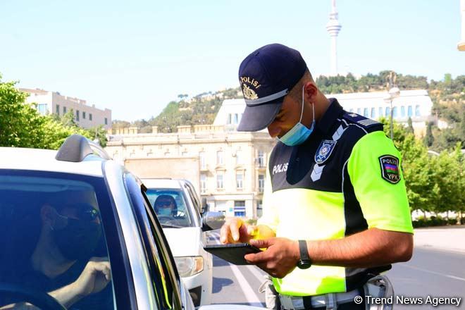 В Азербайджане 1021 водитель оштрафован за нарушение карантина